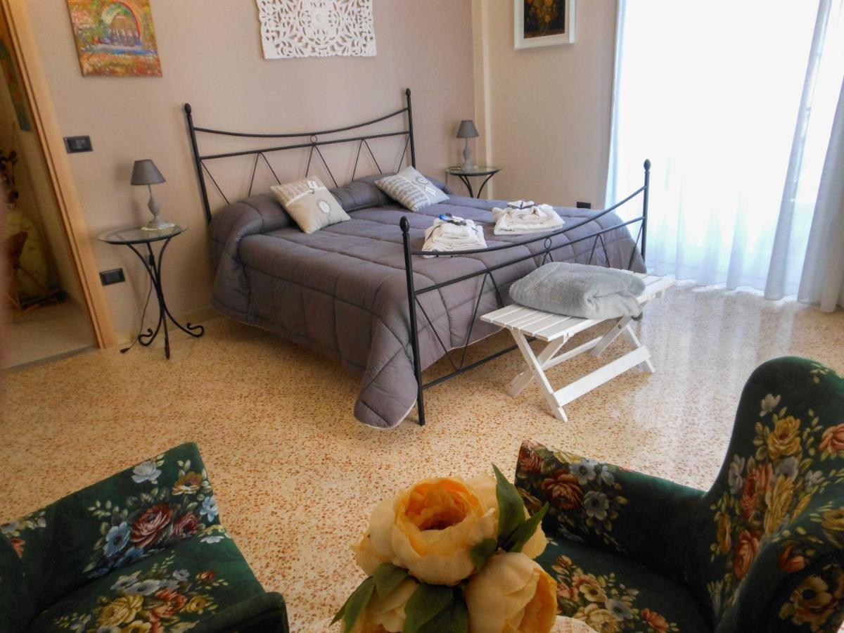 Salerno Centraal Apartment Exterior photo